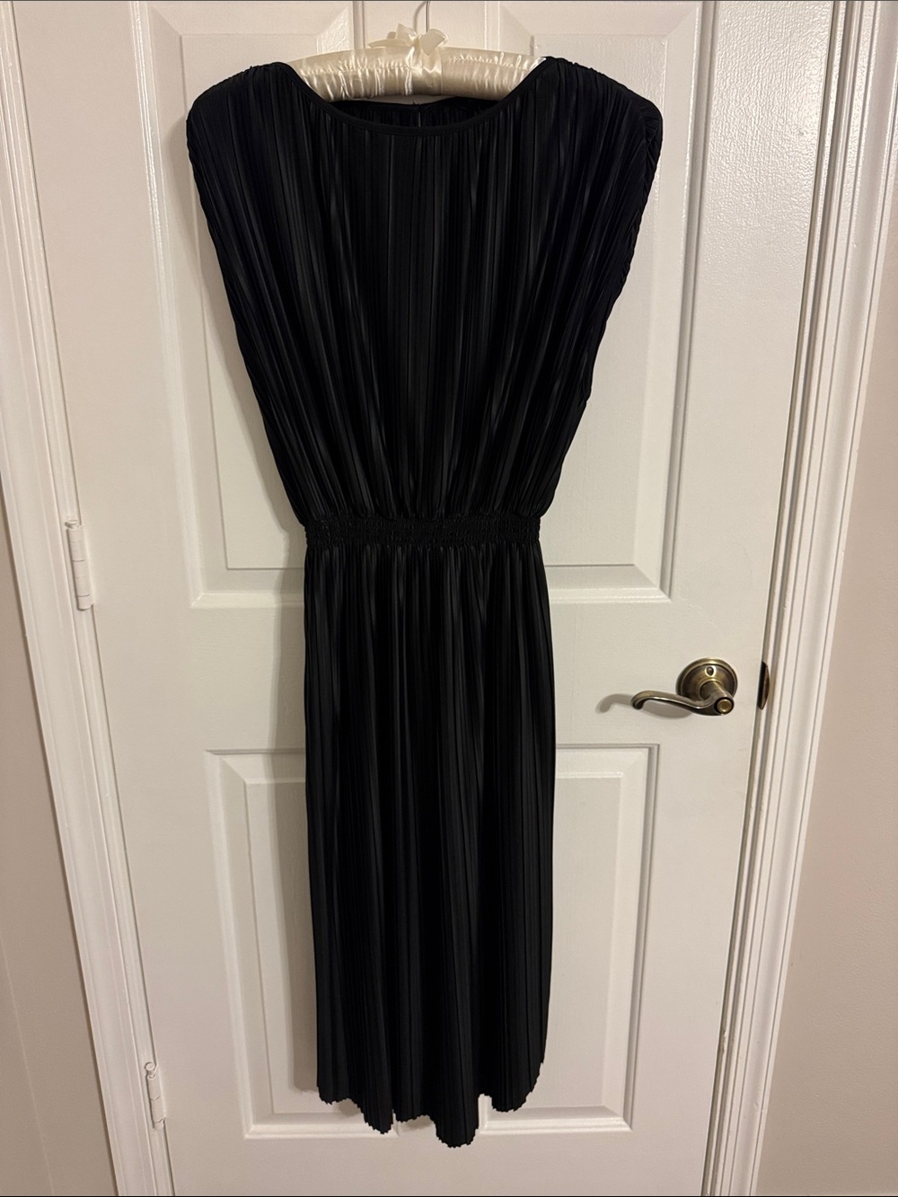 Banana Republic Black Pleated Midi Dress